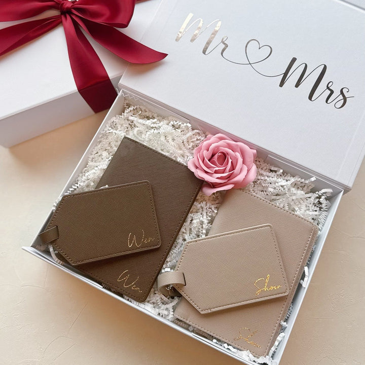 personalized passport holder luggage tag gift set 客製護照套 行李吊牌 新婚禮物